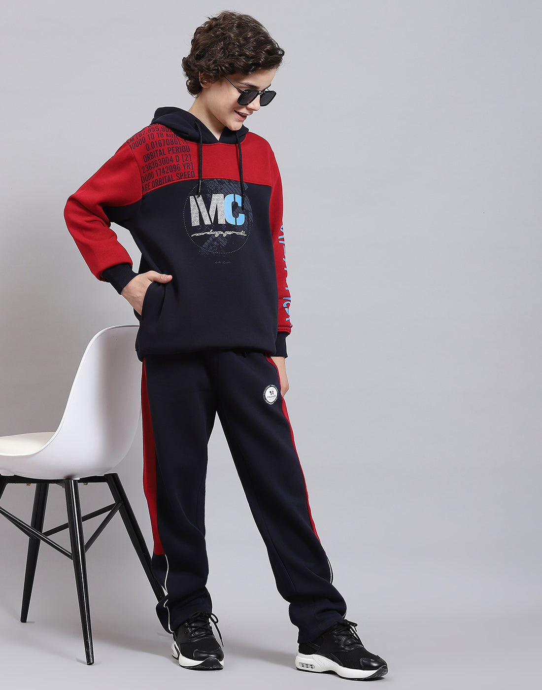 Boys hot sale hooded tracksuit