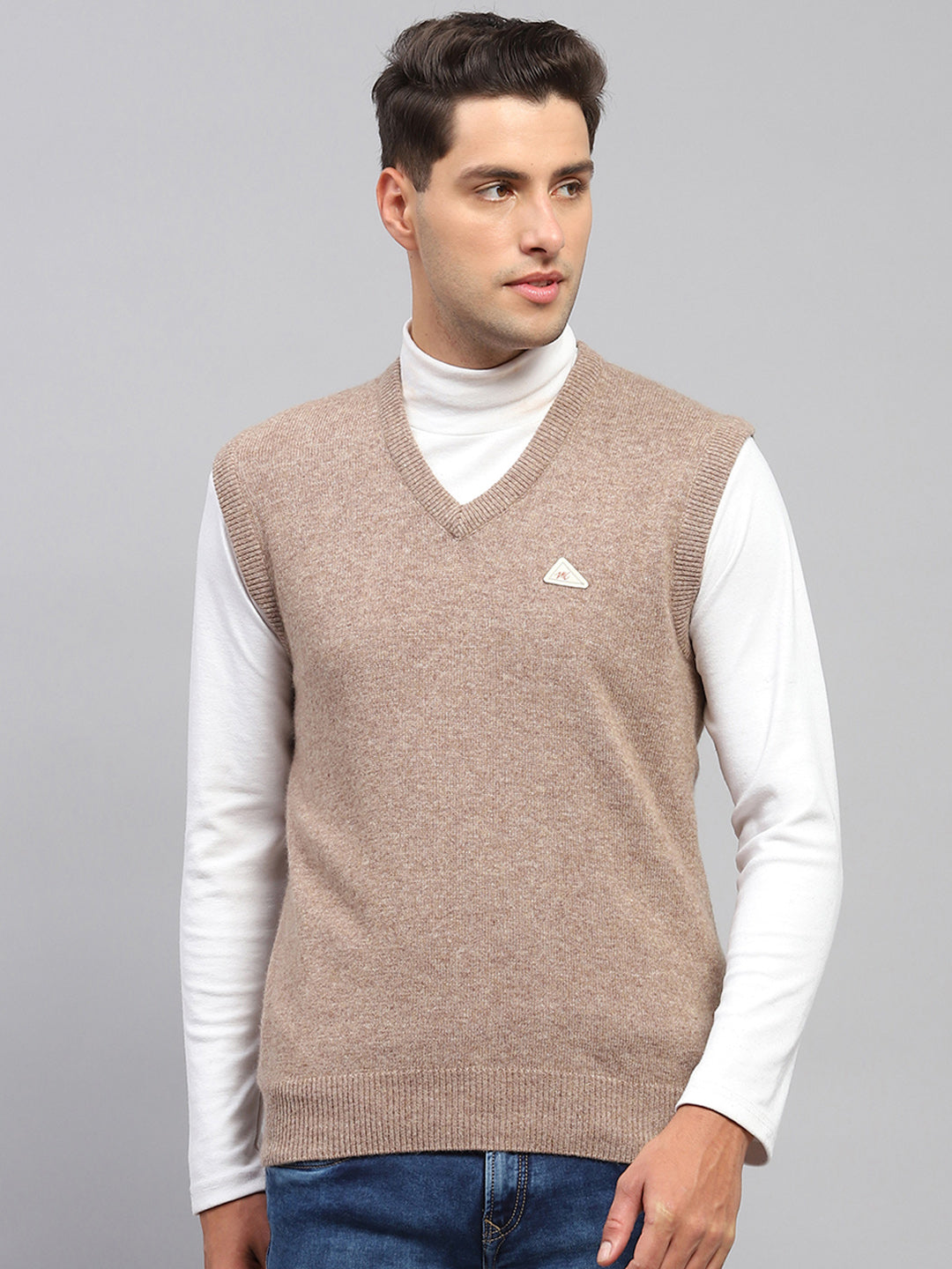 Men Brown Solid V Neck Sleeveless Sweater