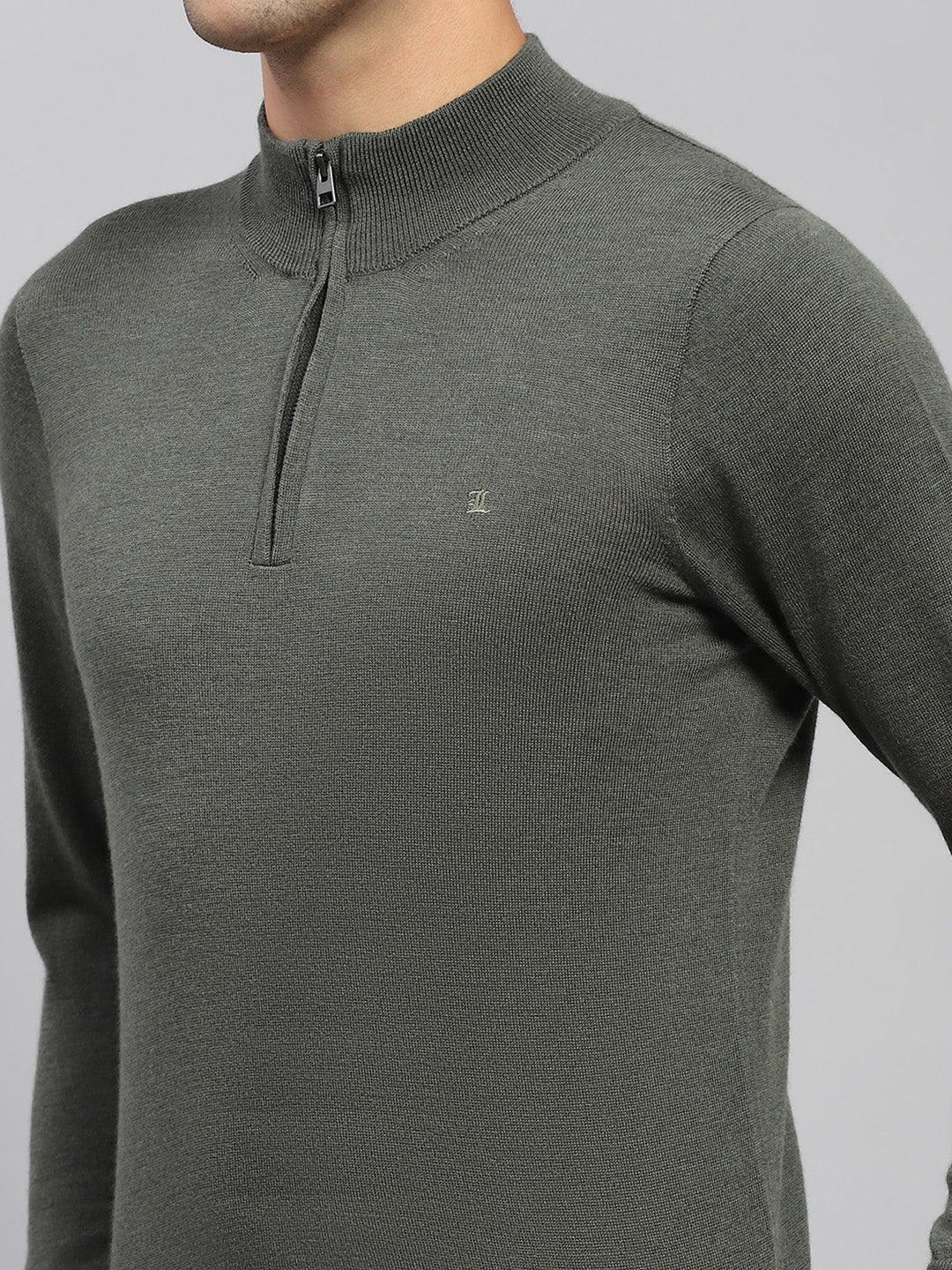 Men Olive Solid Mock Neck Full Sleeve Pullover