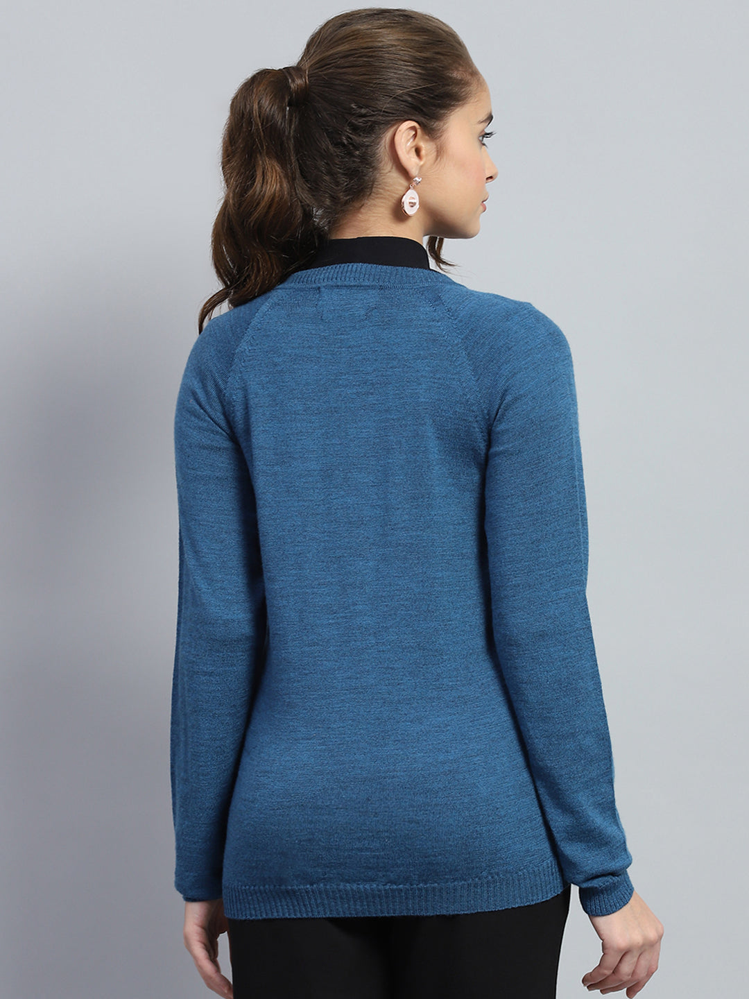 Women Blue Solid V Neck Full Sleeve Cardigan