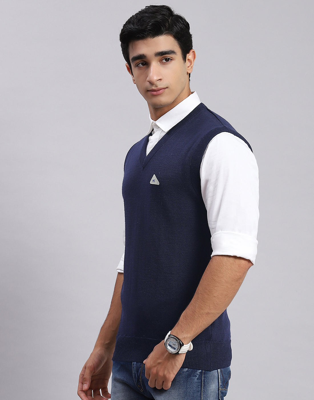 Men Navy Blue Solid V Neck Sleeveless Sweater