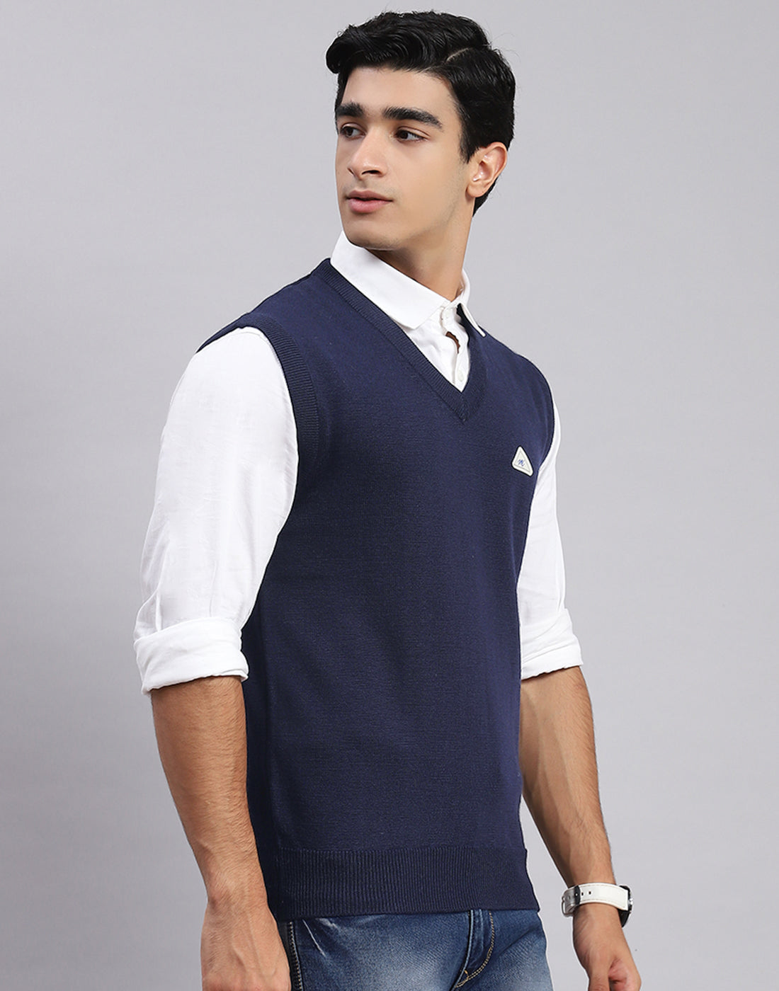 Men Navy Blue Solid V Neck Sleeveless Sweater