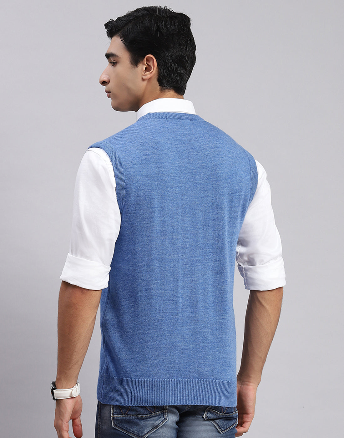 Men Blue Solid V Neck Sleeveless Sweater