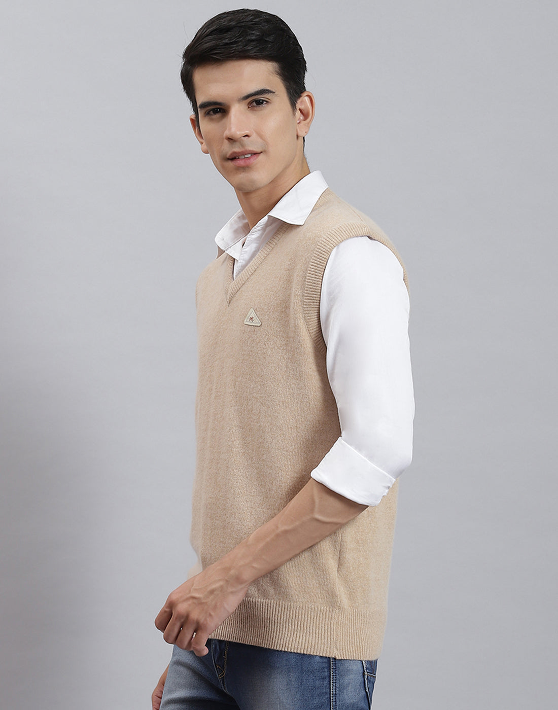 Men Camel Brown Solid V Neck Sleeveless Sweater