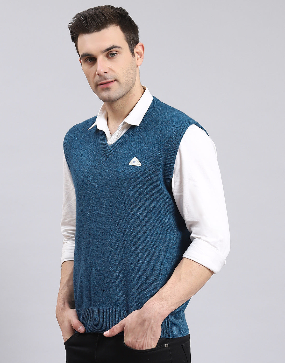 Men Turquoise Blue Solid V Neck Sleeveless Sweater