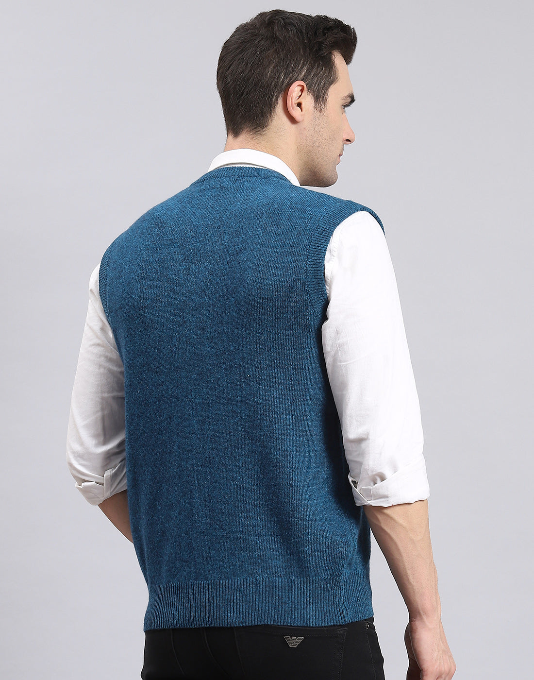 Men Turquoise Blue Solid V Neck Sleeveless Sweater