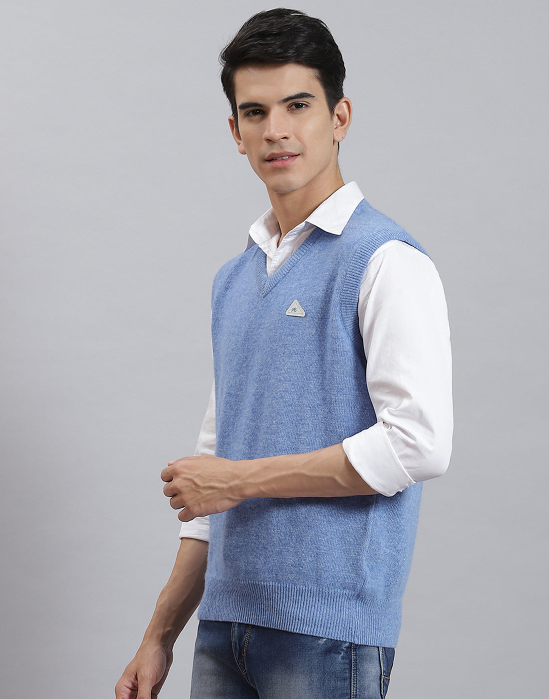 Men Blue Solid V Neck Sleeveless Sweater