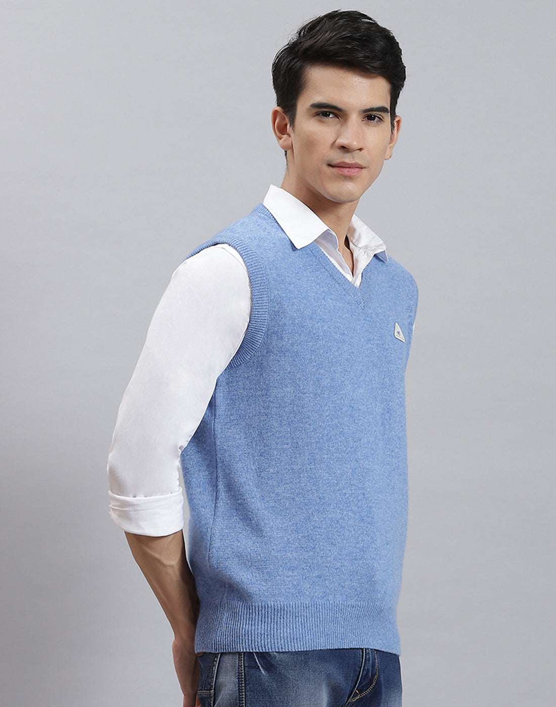 Men Blue Solid V Neck Sleeveless Sweater