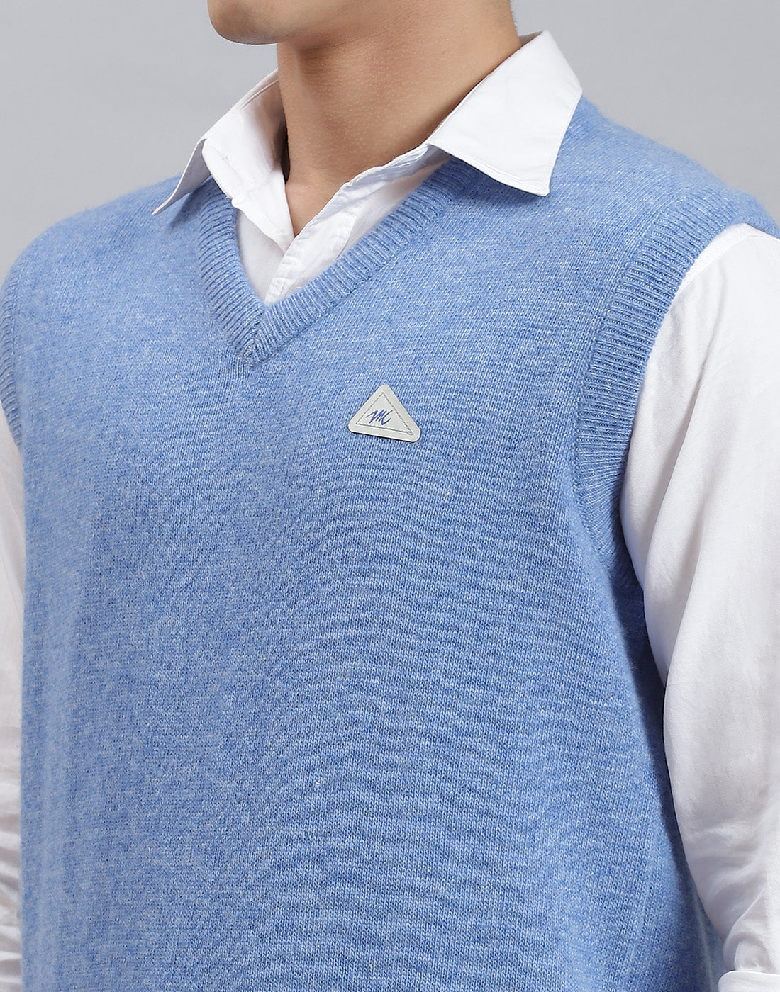 Men Blue Solid V Neck Sleeveless Sweater