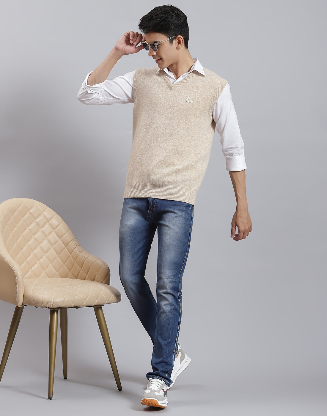 Men Beige Solid V Neck Sleeveless Sweater