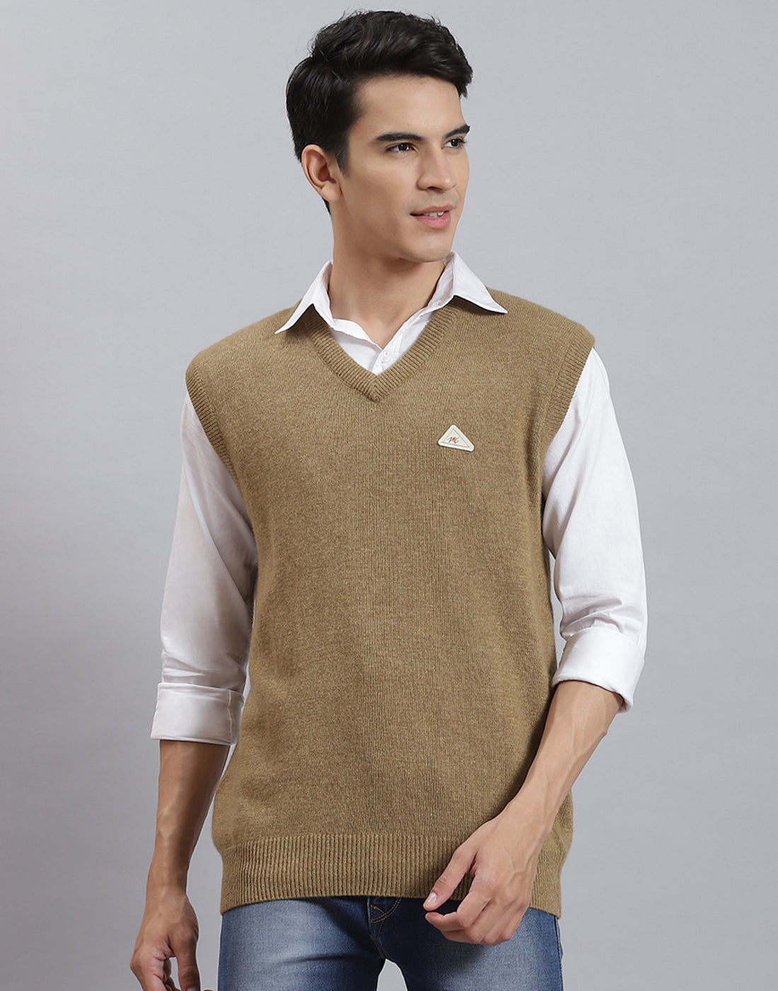 Men Brown Solid V Neck Sleeveless Sweater