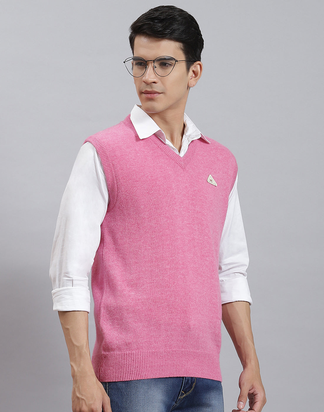 Men Pink Solid V Neck Sleeveless Sweater