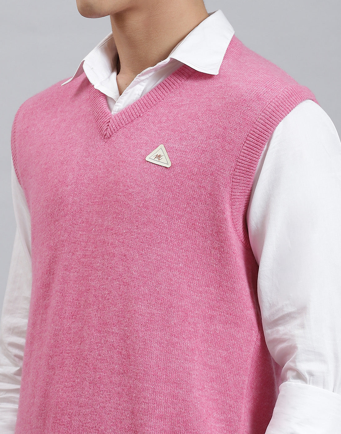 Men Pink Solid V Neck Sleeveless Sweater