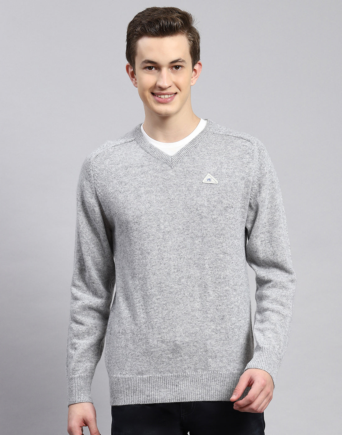 Men Grey Solid V Neck Full Sleeve Pullover