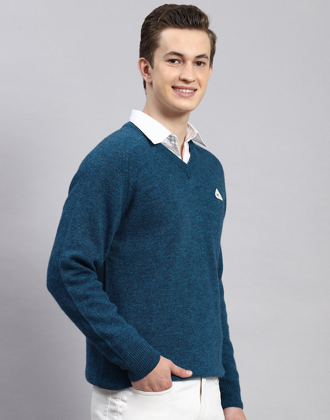 Men Turquoise Blue Solid V Neck Full Sleeve Pullover