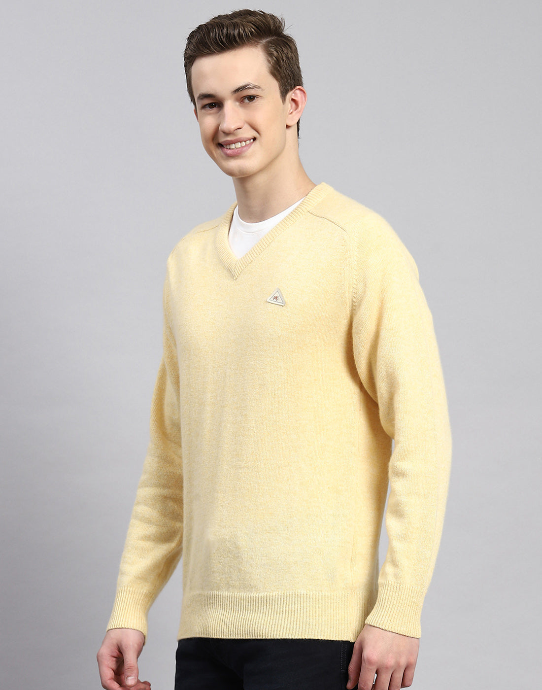 Men Yellow Solid V Neck Full Sleeve Pullover