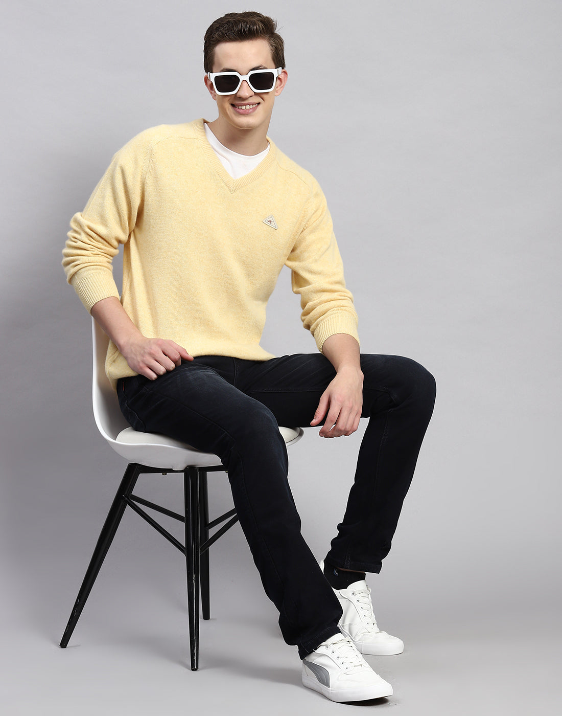 Men Yellow Solid V Neck Full Sleeve Pullover