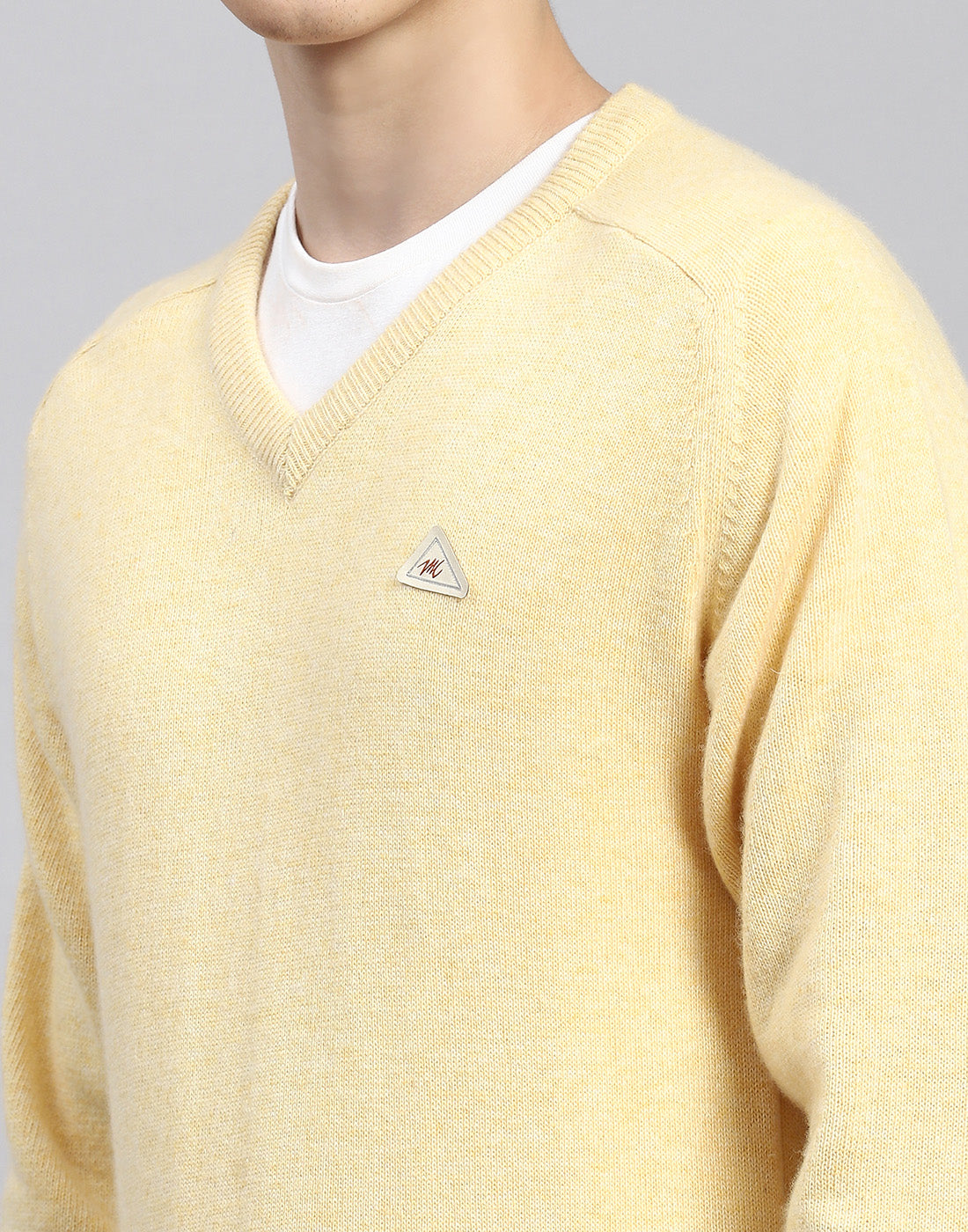 Men Yellow Solid V Neck Full Sleeve Pullover