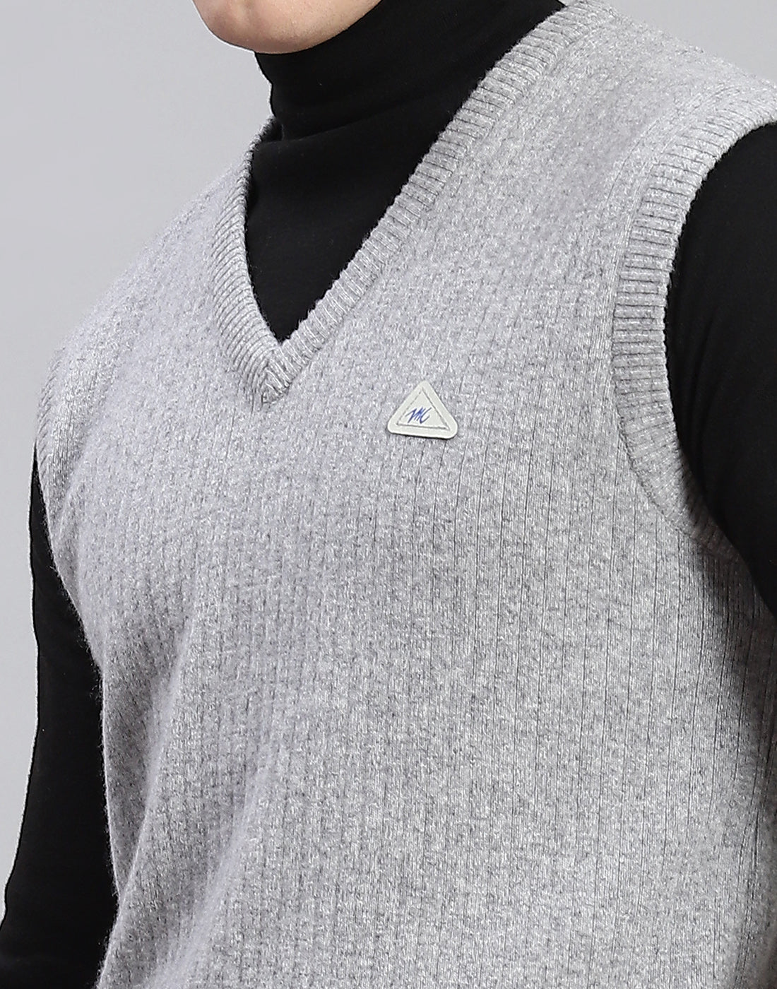 Men Grey Solid V Neck Sleeveless Sweater