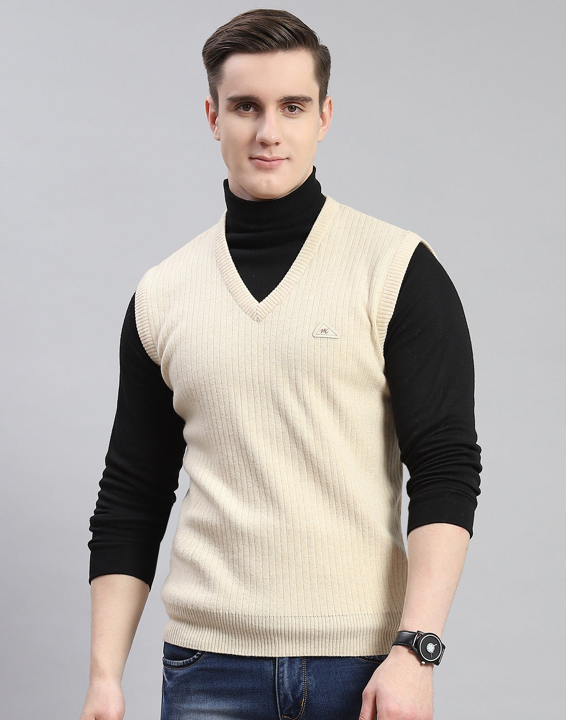 Men Beige Solid V Neck Sleeveless Sweater