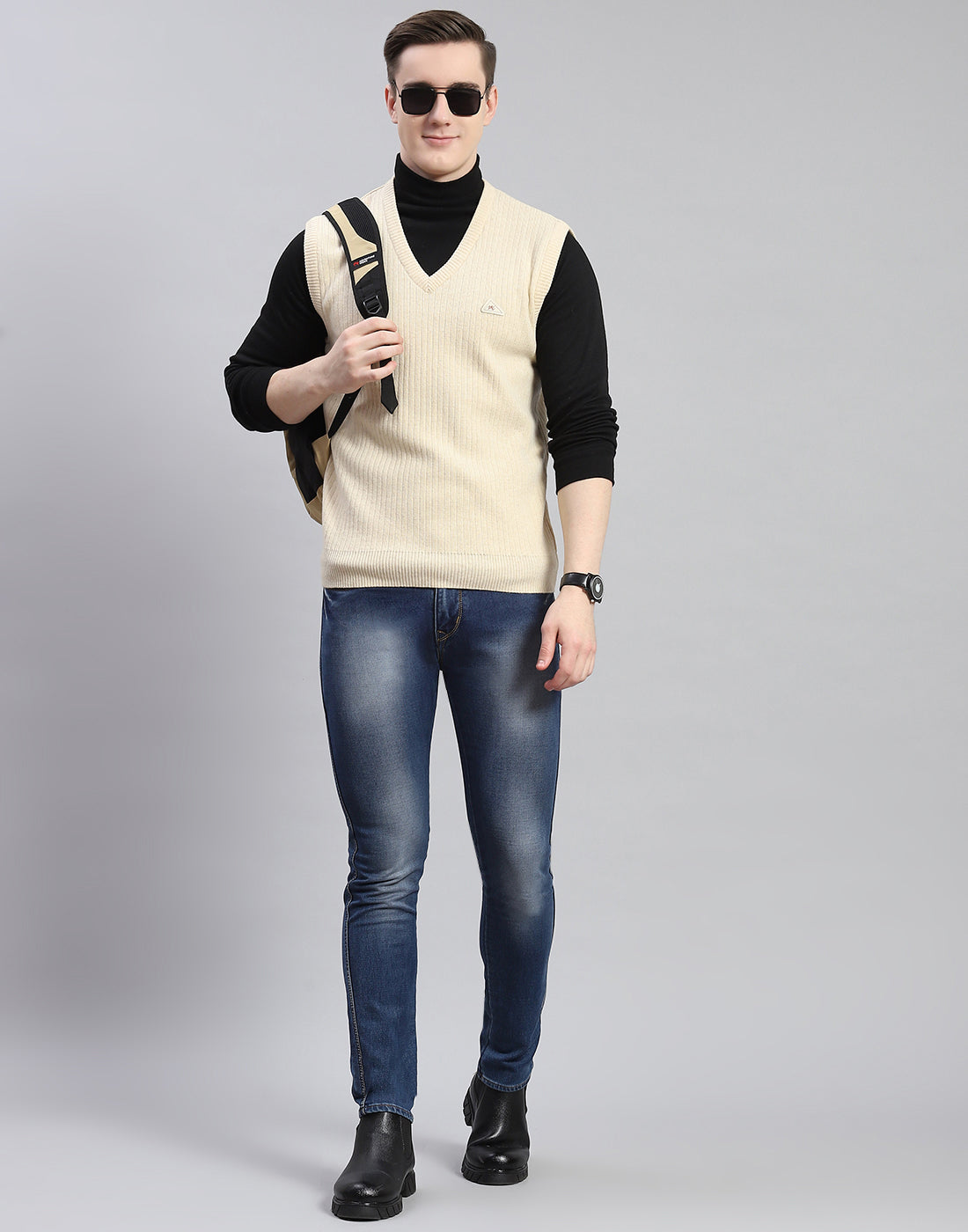 Men Beige Solid V Neck Sleeveless Sweater