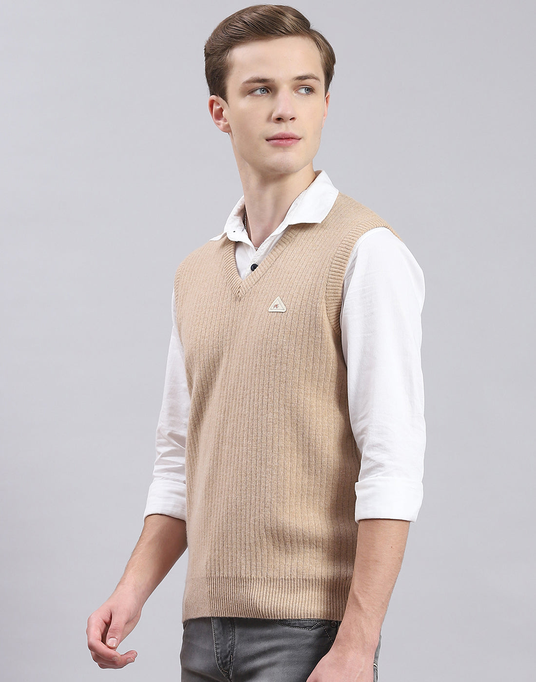 Men Beige Solid V Neck Sleeveless Sweater