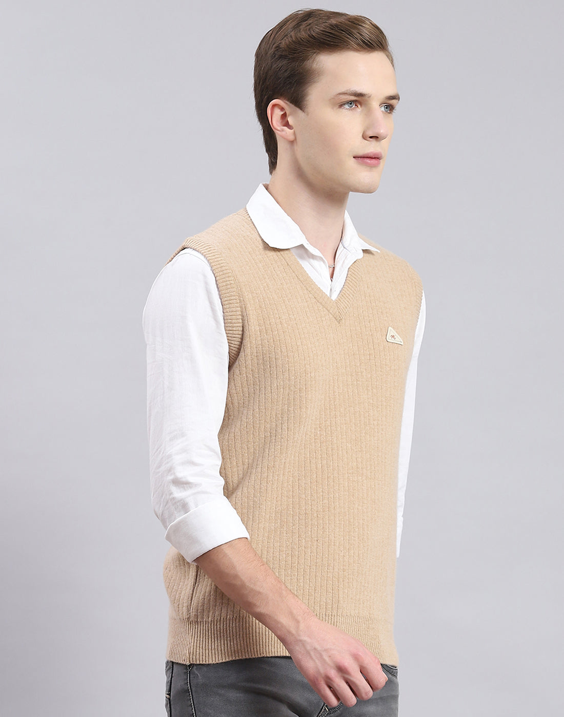 Men Beige Solid V Neck Sleeveless Sweater