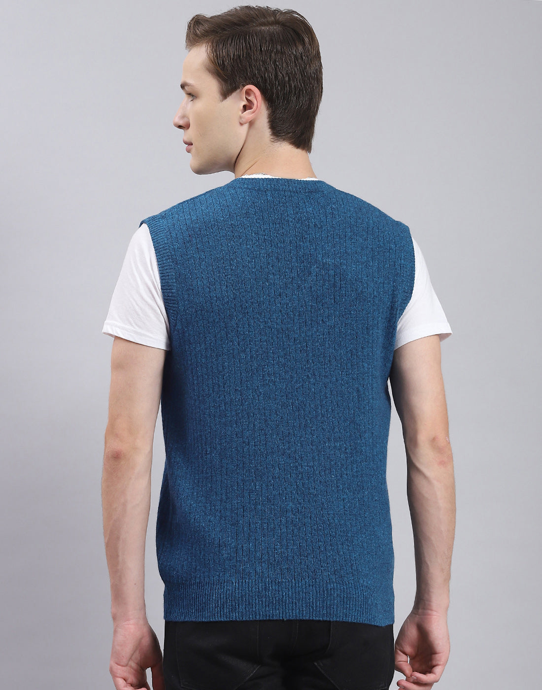 Men Turquoise Blue Solid V Neck Sleeveless Sweater