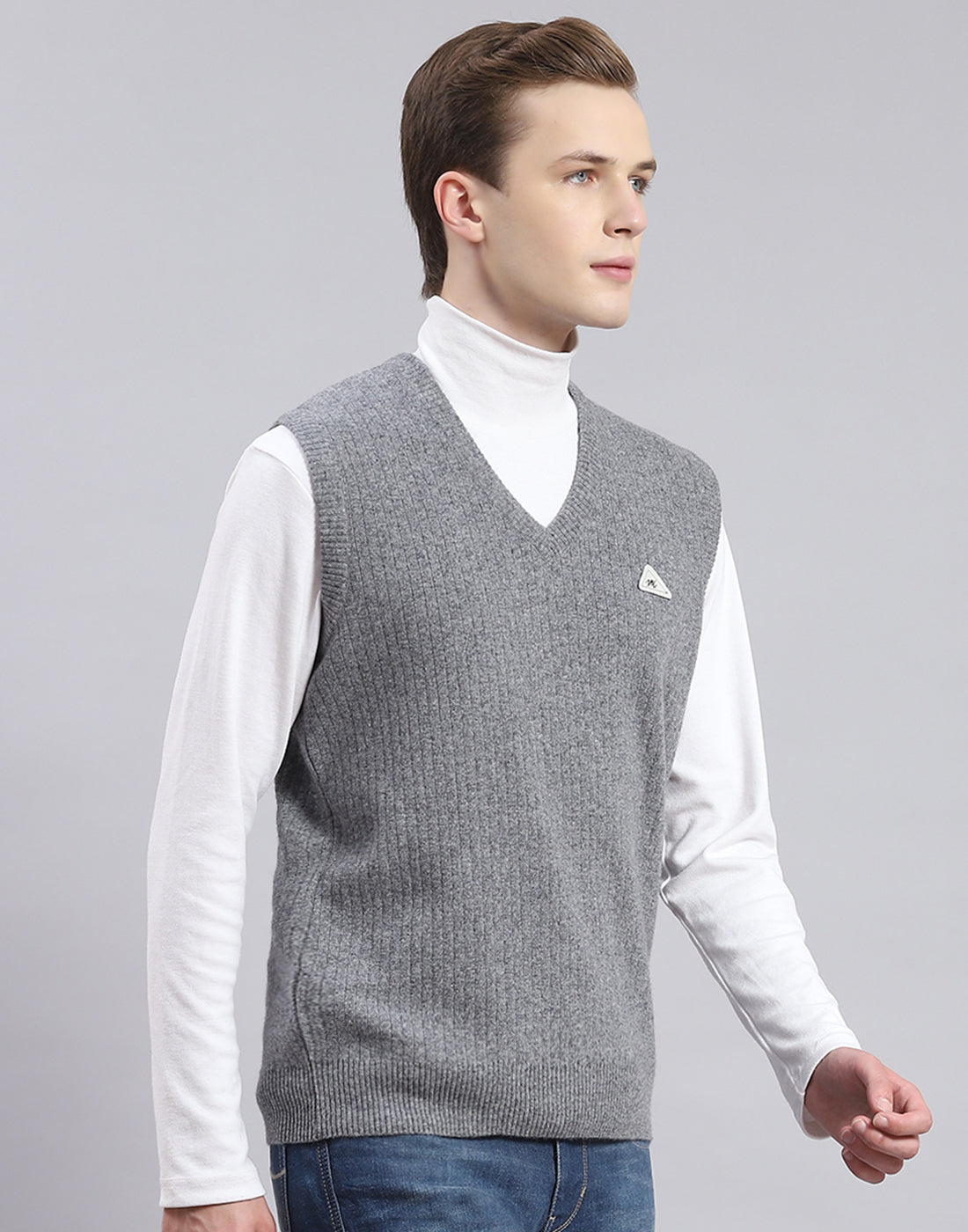 Men Grey Solid V Neck Sleeveless Sweater