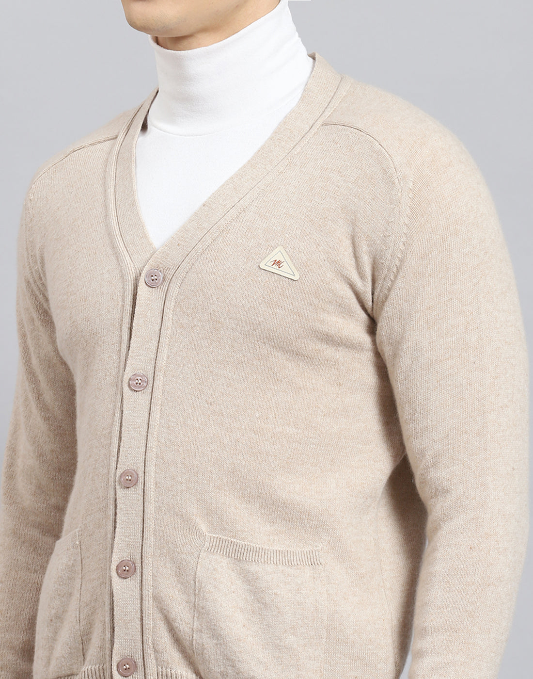 Men Beige Solid V Neck Full Sleeve Cardigan