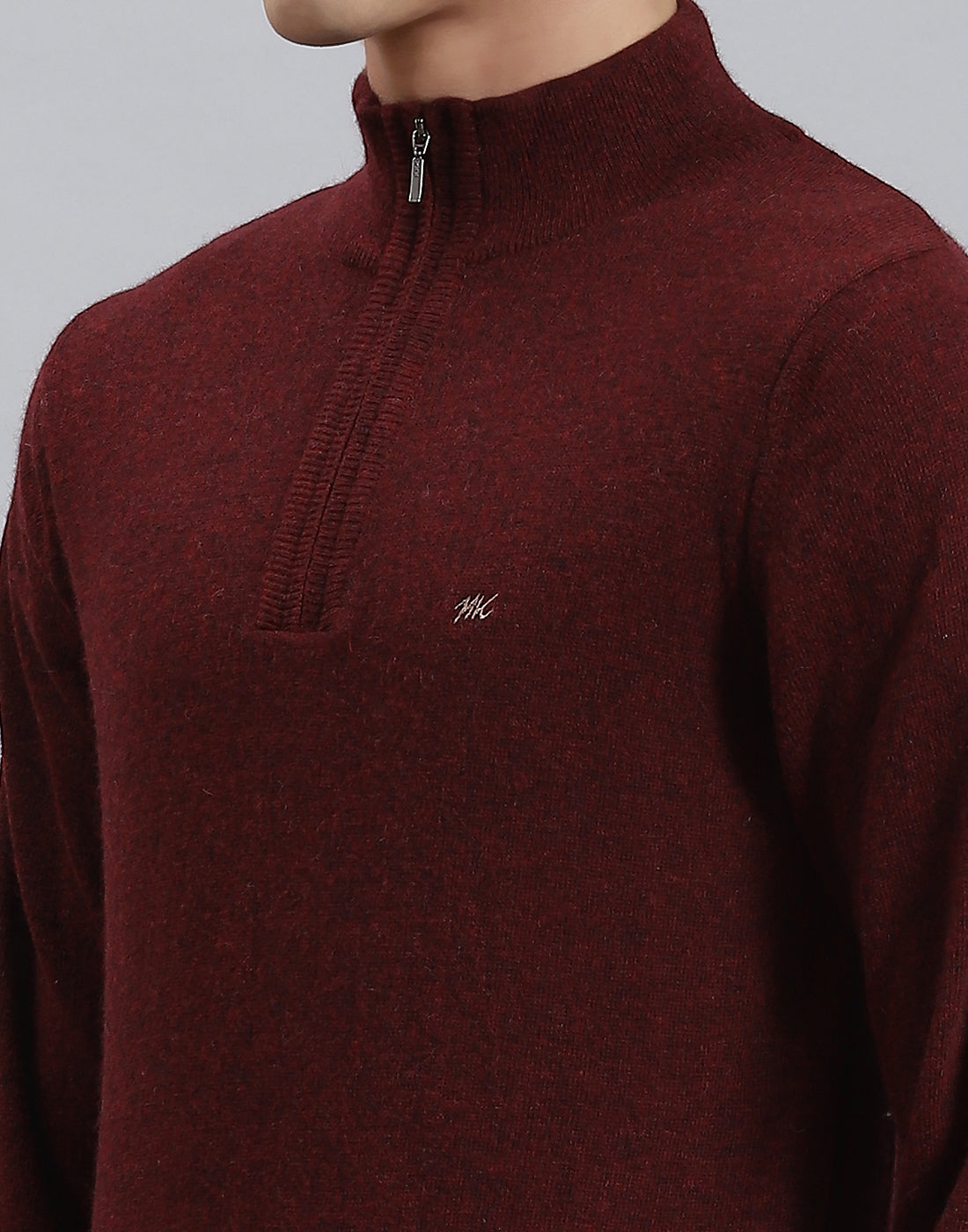 Men Maroon Solid Stand Collar Full Sleeve Pullover