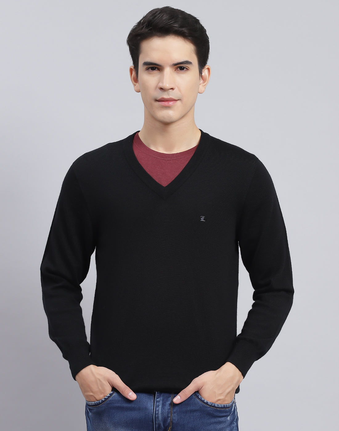 Men Black Solid V Neck Full Sleeve Pullover