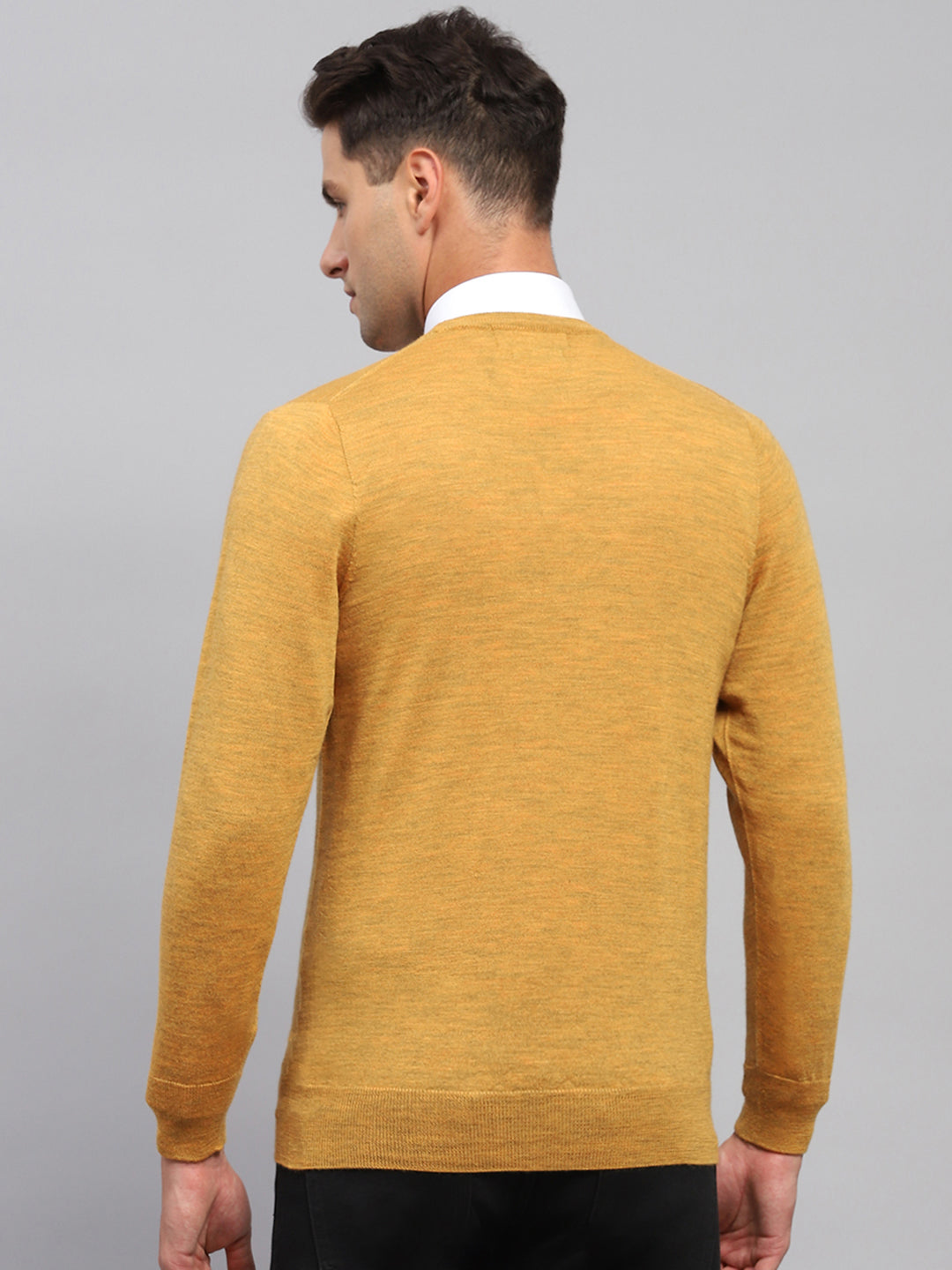 Men Mustard Solid Round Neck Full Sleeve Pullover