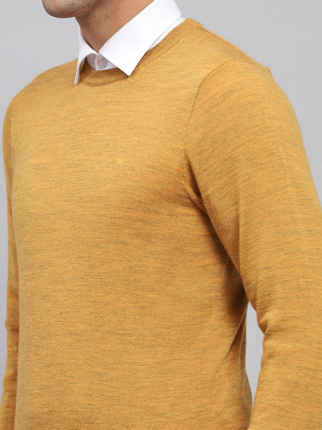 Men Mustard Solid Round Neck Full Sleeve Pullover