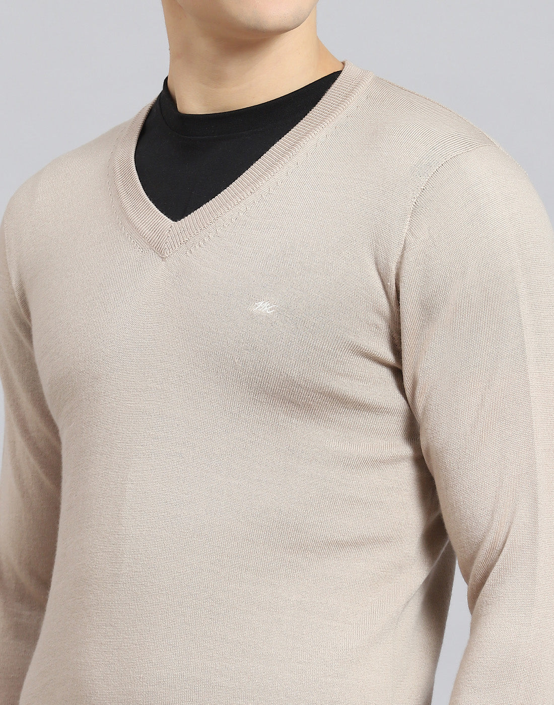 Men Beige Solid V Neck Full Sleeve Pullover