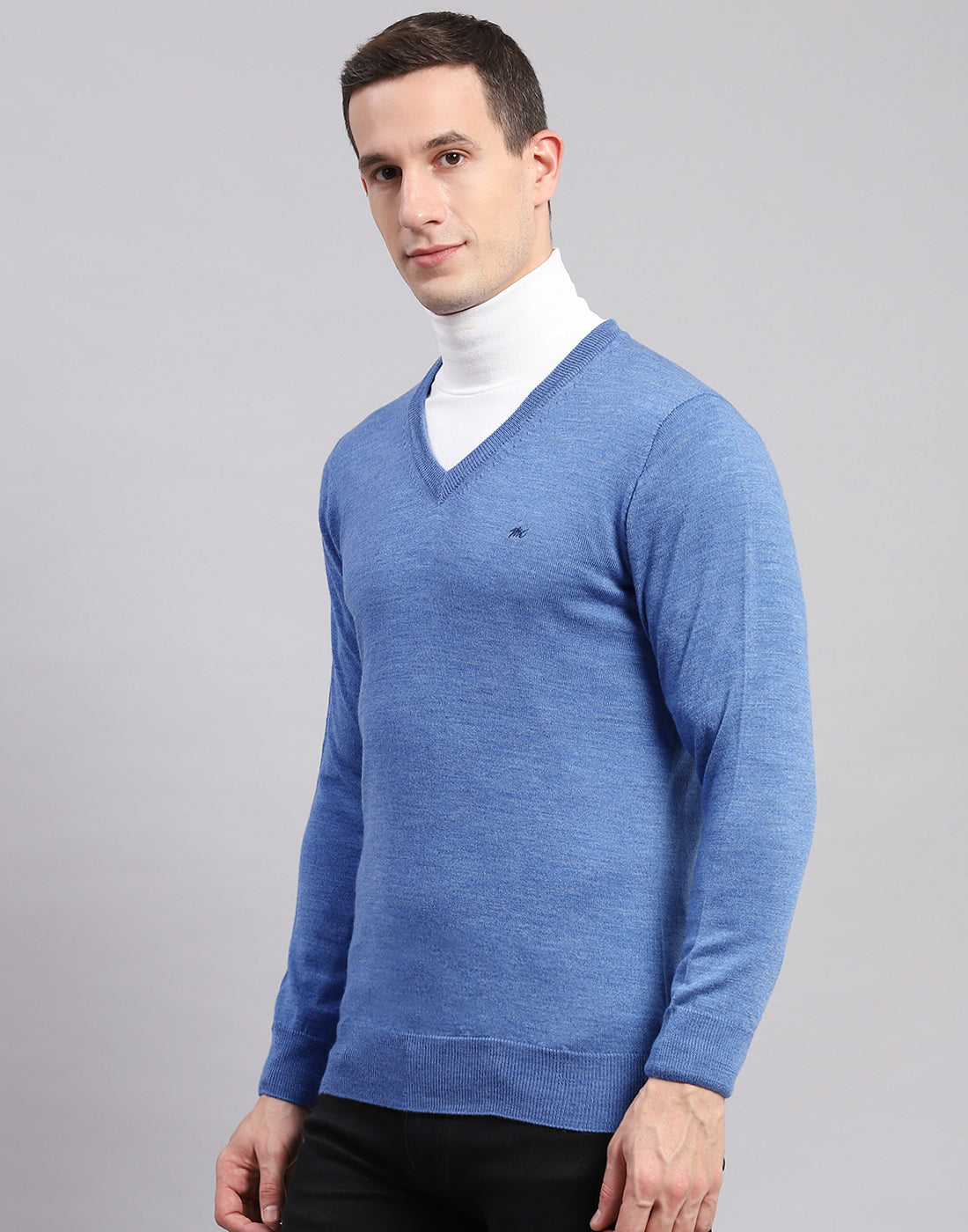 Men Blue Solid V Neck Full Sleeve Pullover