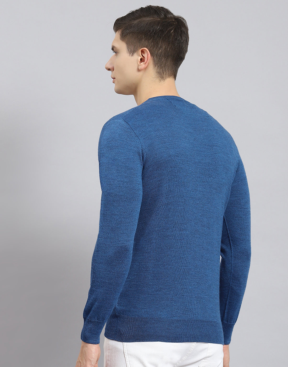 Men Blue Solid V Neck Full Sleeve Pullover