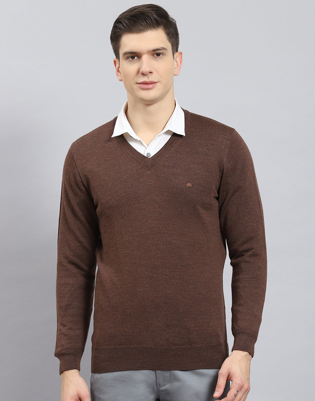 Men Brown Solid V Neck Full Sleeve Pullover