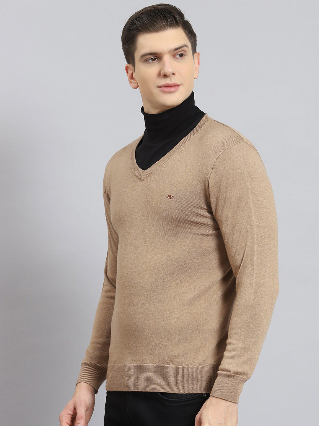 Men Khaki Solid V Neck Full Sleeve Pullover