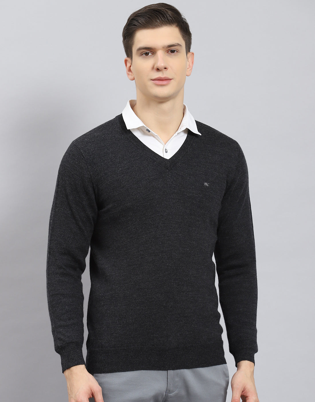 Men Grey Solid V Neck Full Sleeve Pullover