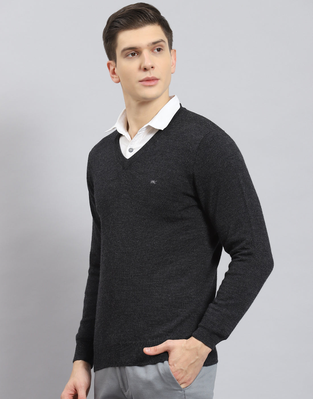 Men Grey Solid V Neck Full Sleeve Pullover