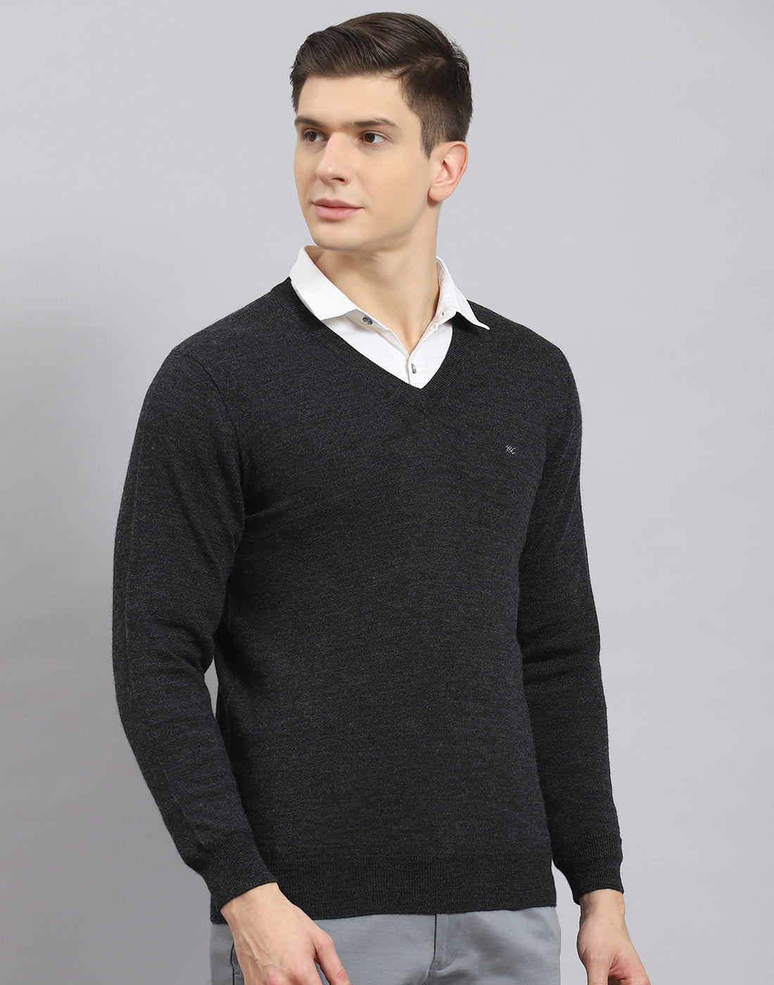 Men Grey Solid V Neck Full Sleeve Pullover