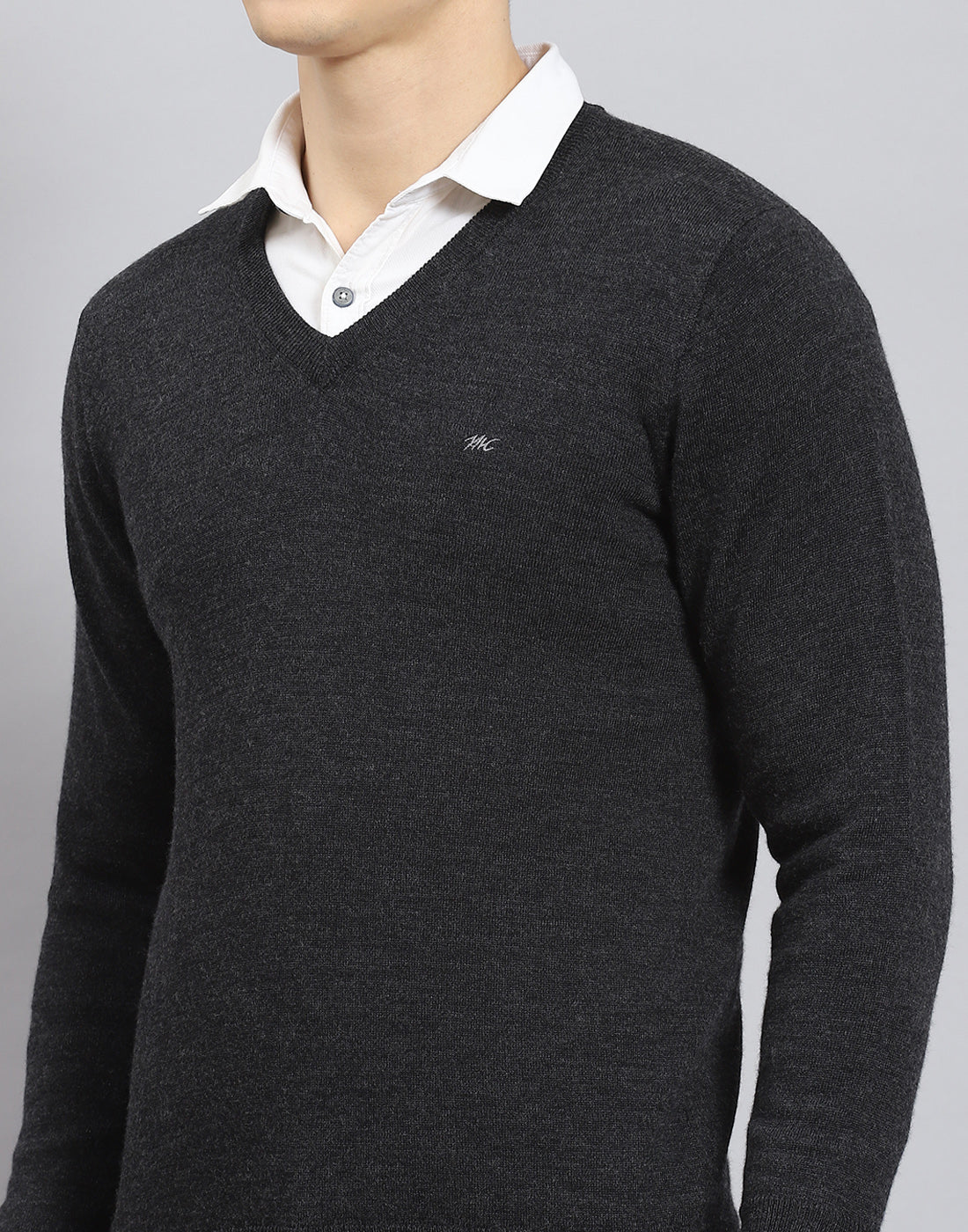 Men Grey Solid V Neck Full Sleeve Pullover