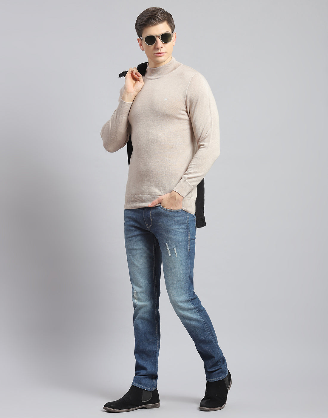 Men Beige Solid Turtle Neck Full Sleeve Pullover