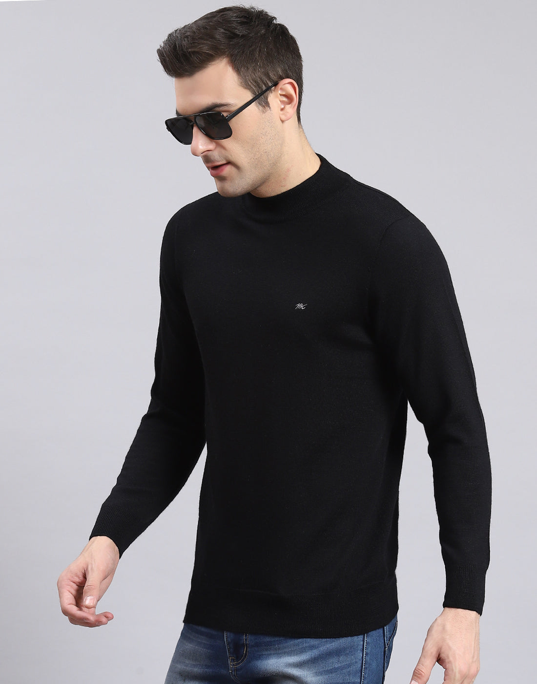 Men Black Solid Turtle Neck Full Sleeve Pullover