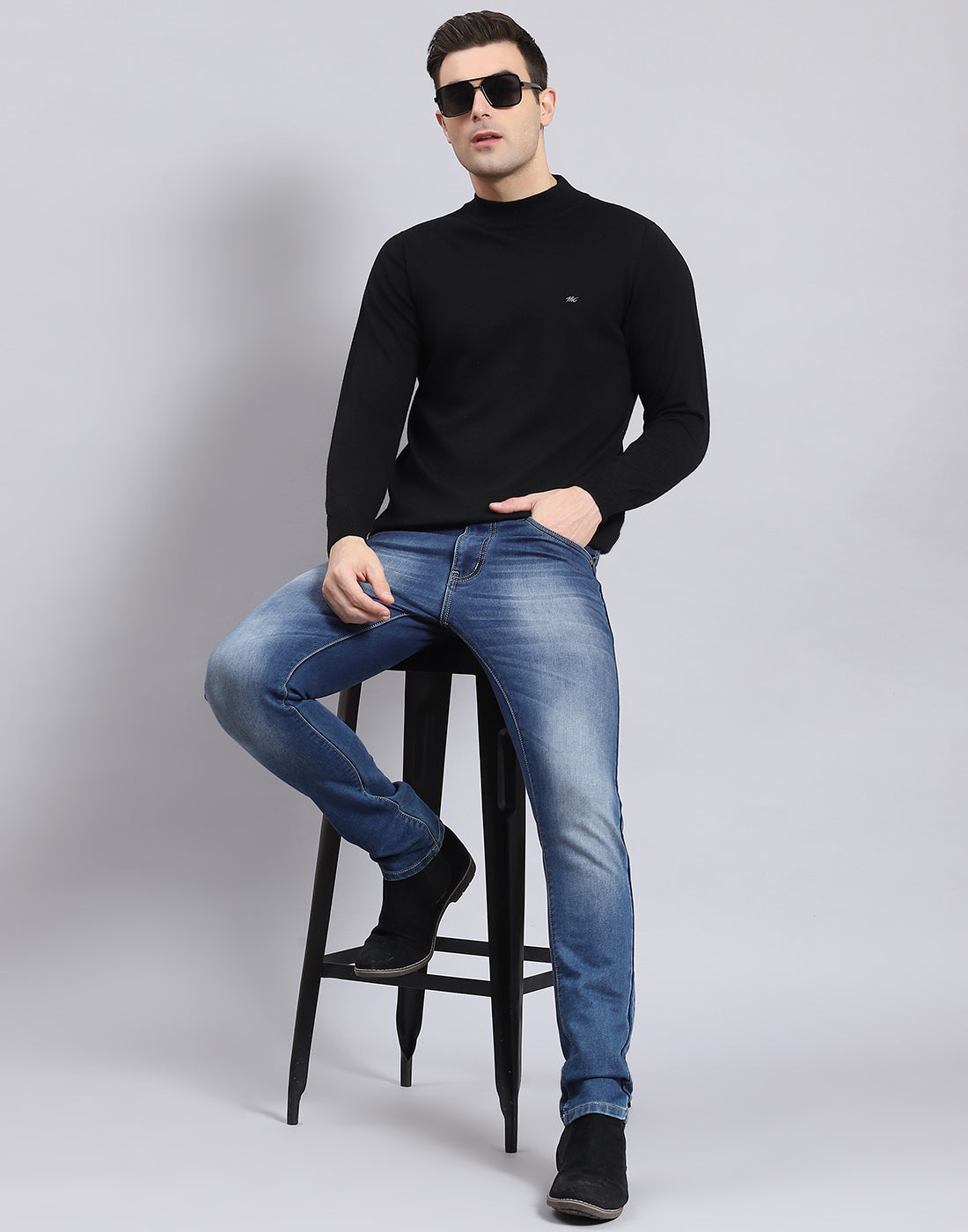 Men Black Solid Turtle Neck Full Sleeve Pullover