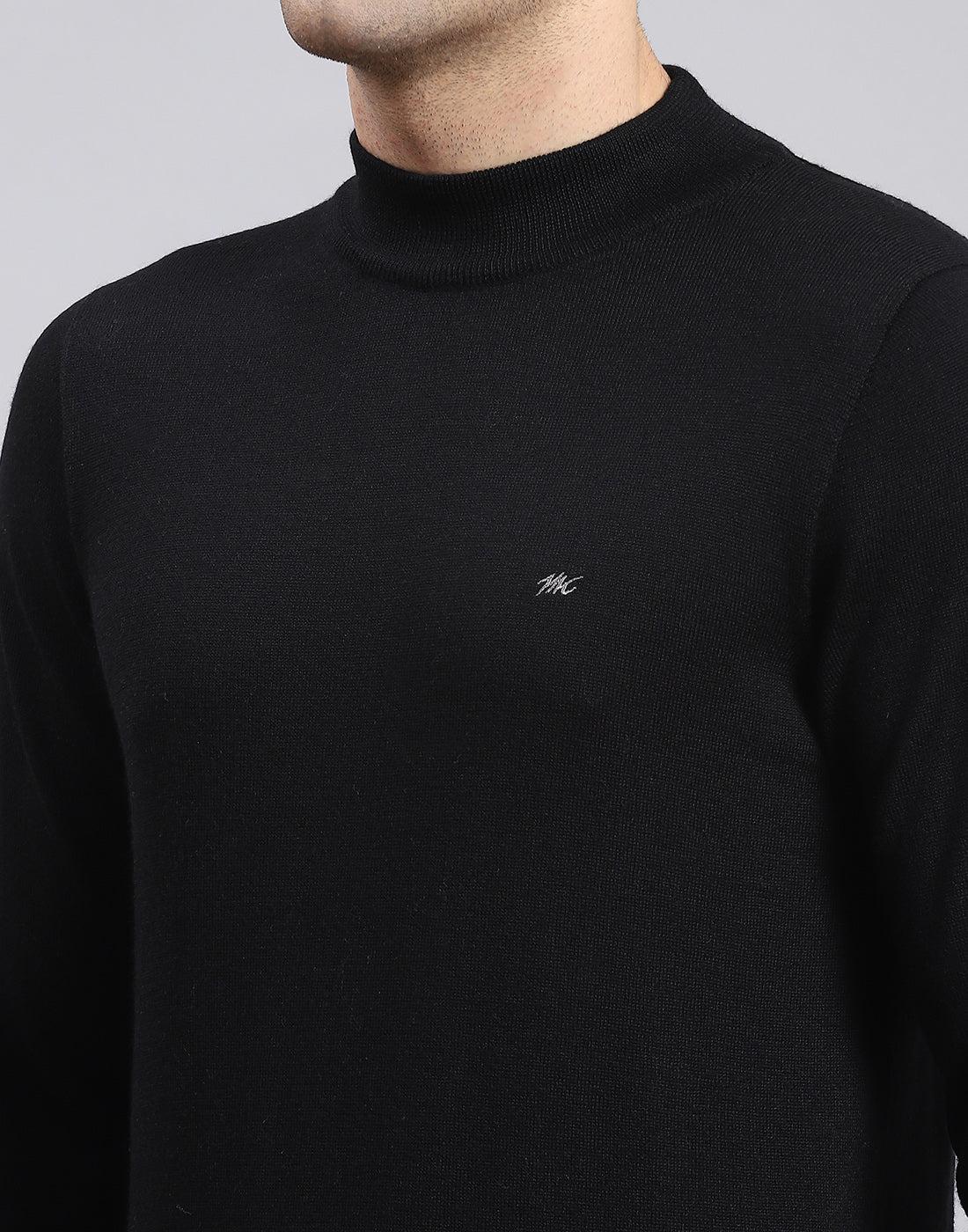 Men Black Solid Turtle Neck Full Sleeve Pullover