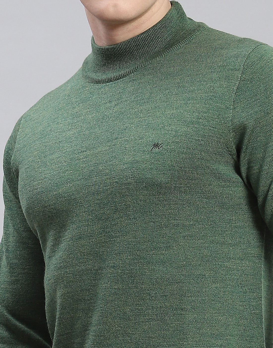 Men Green Solid Turtle Neck Full Sleeve Pullover