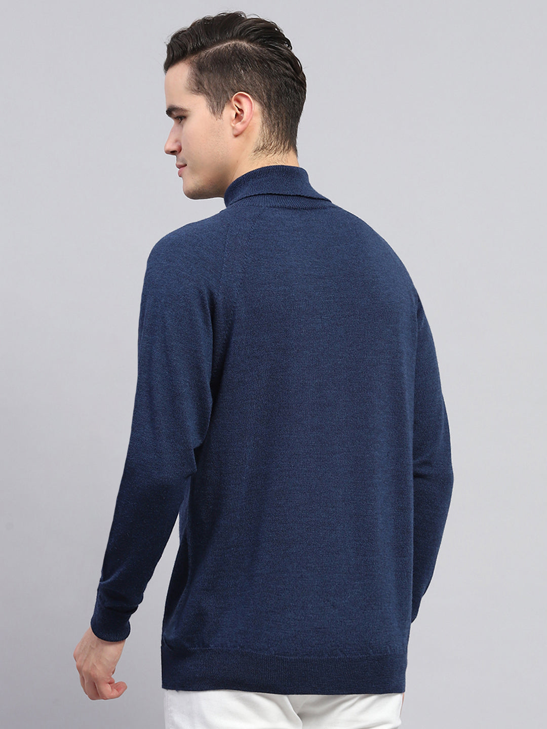 Men Navy Blue Solid Turtle Neck Full Sleeve Pullover