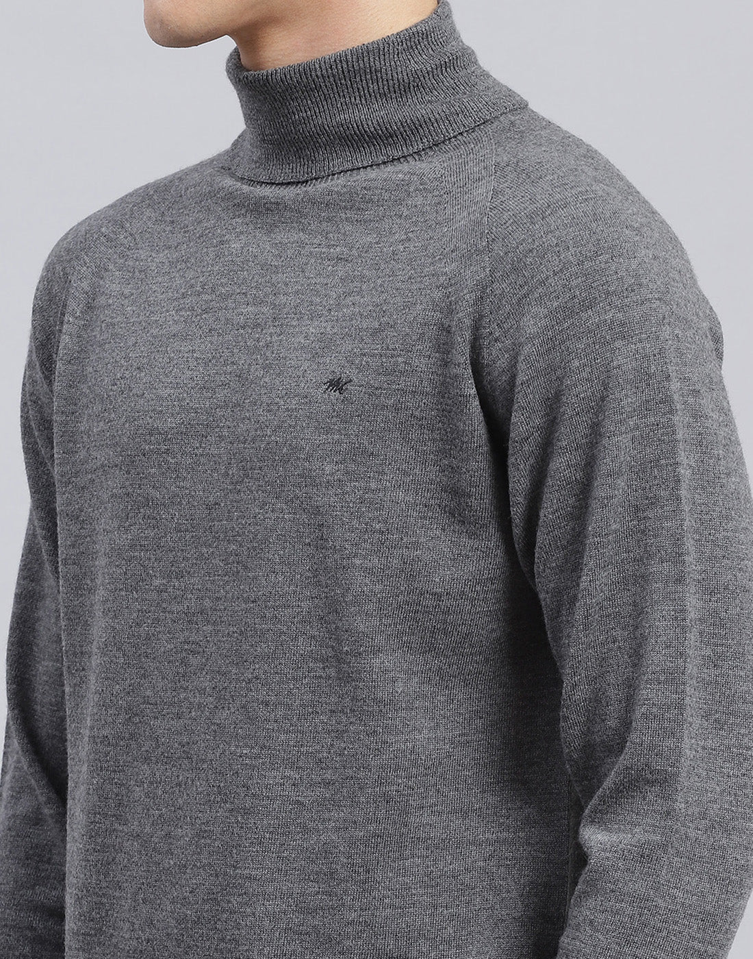 Men Grey Solid High Neck Full Sleeve Pullover